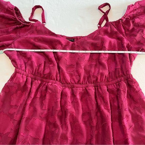 Torrid Burgundy Purple Floral Burnout Chiffon Cold Shoulder Dress 2X‎ - Picture 7 of 10